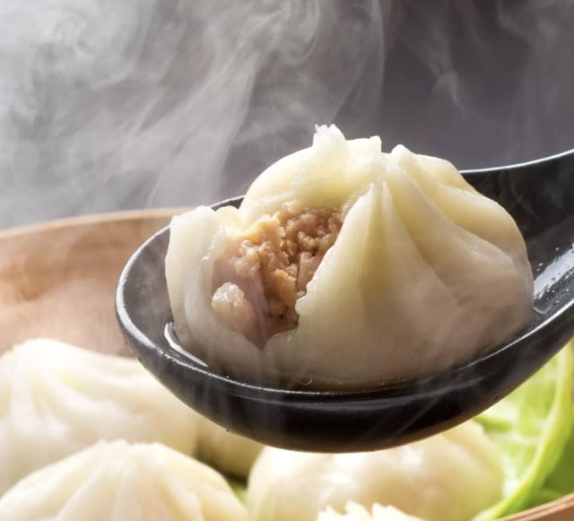 Xiao Long Bao (Shanghai Soup Dumpling) 小笼包.