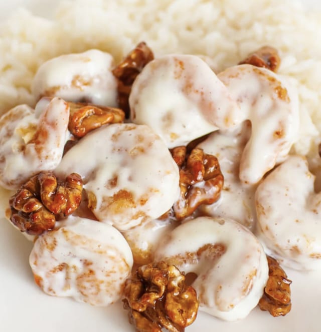 Walnut Shrimp 蜜汁核桃虾.
